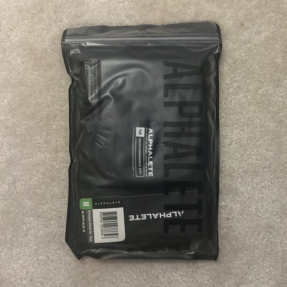 Alphalete Performance Division Tee - Black size Medium. - Picture 2 of 3